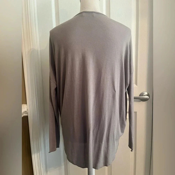 Altar'd State Gray‎ V-Neck Shirt Small Surplice Top - Picture 2 of 6